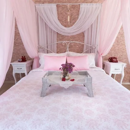 Chigdem Hotel-special Category Alacati
