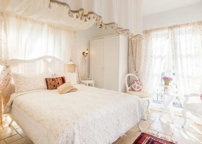 Chigdem Hotel-special Category Alacati
