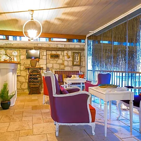 Chigdem Hotel-special Category فندق ألاتشاتي