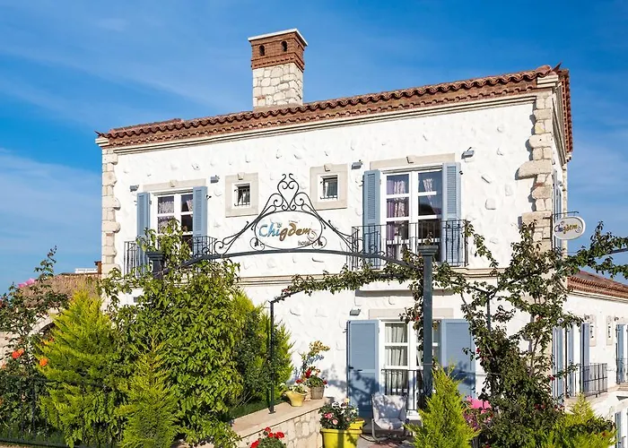 Chigdem Hotel-special Category Алачати