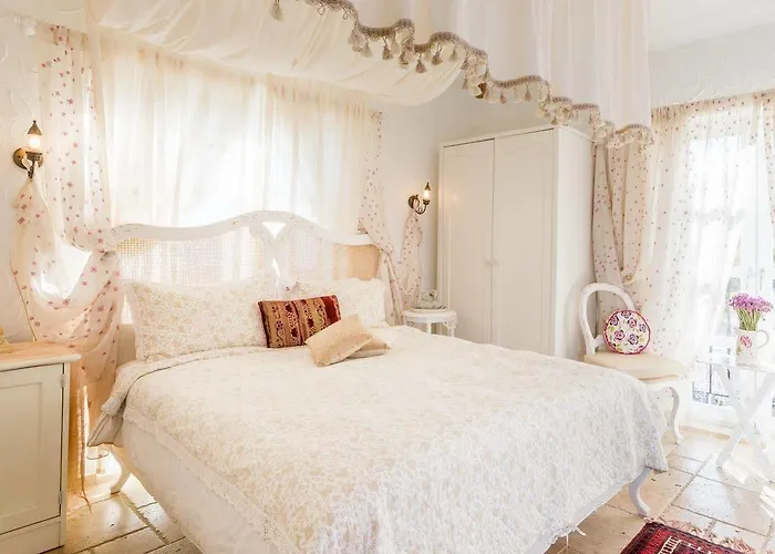 Chigdem Hotel-special Category Алачати